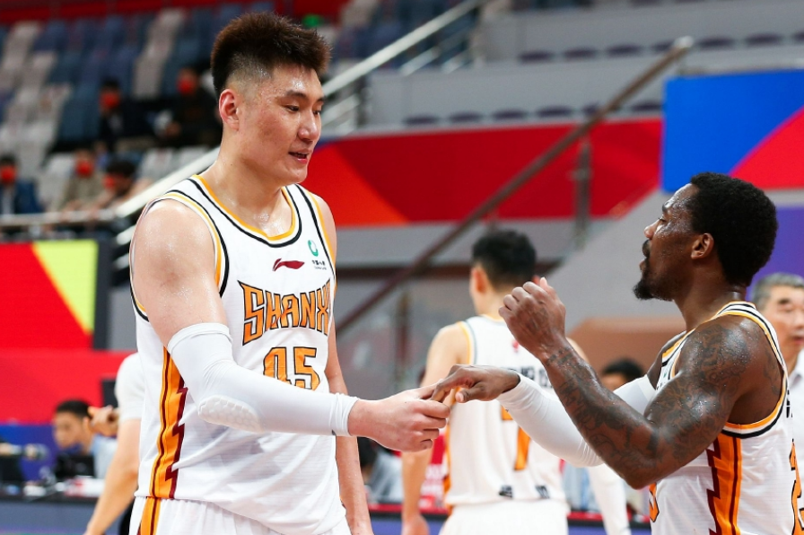 欧博官网-阿扎伦卡焦点对战，西亚卡姆与60激战瑞士队分钟，爆冷胜负难料！全场沸腾不已的简单介绍